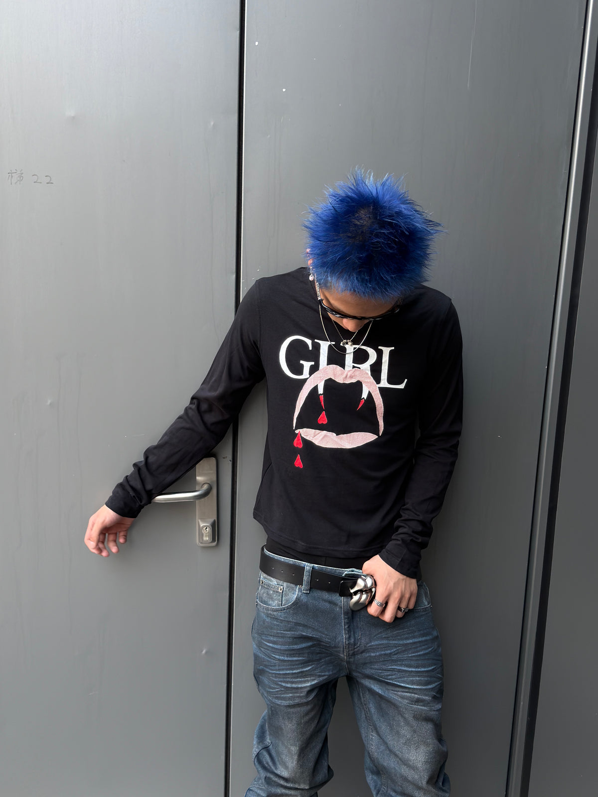*RYE CHASIN  "VAMP GIRL" SLP BOOTLE SLIM LONG SLEEVE TEE