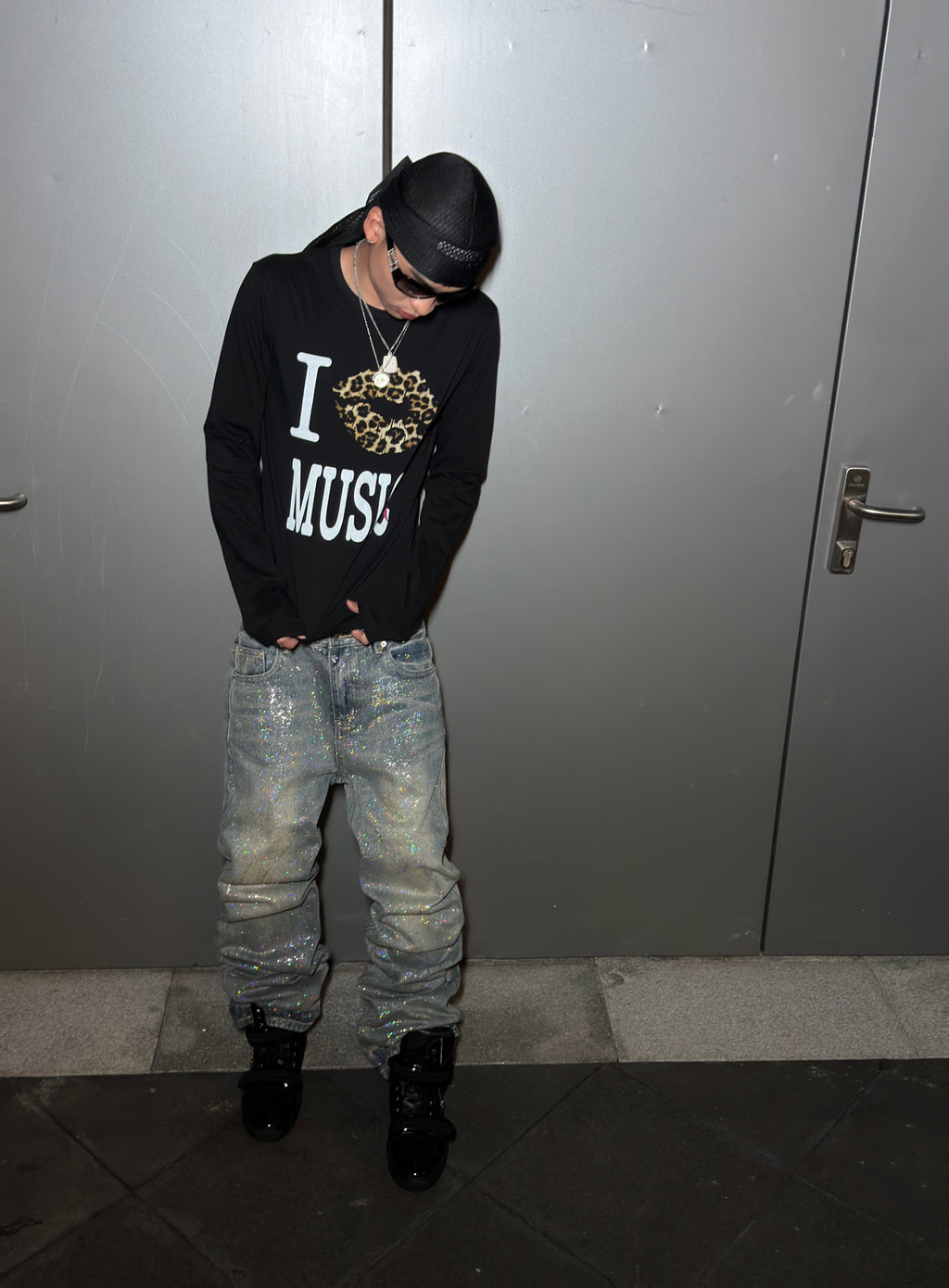 *RYE CHASIN “I KISS MUSIC” Y2K VINTAGE LONG SLEEVE TEE