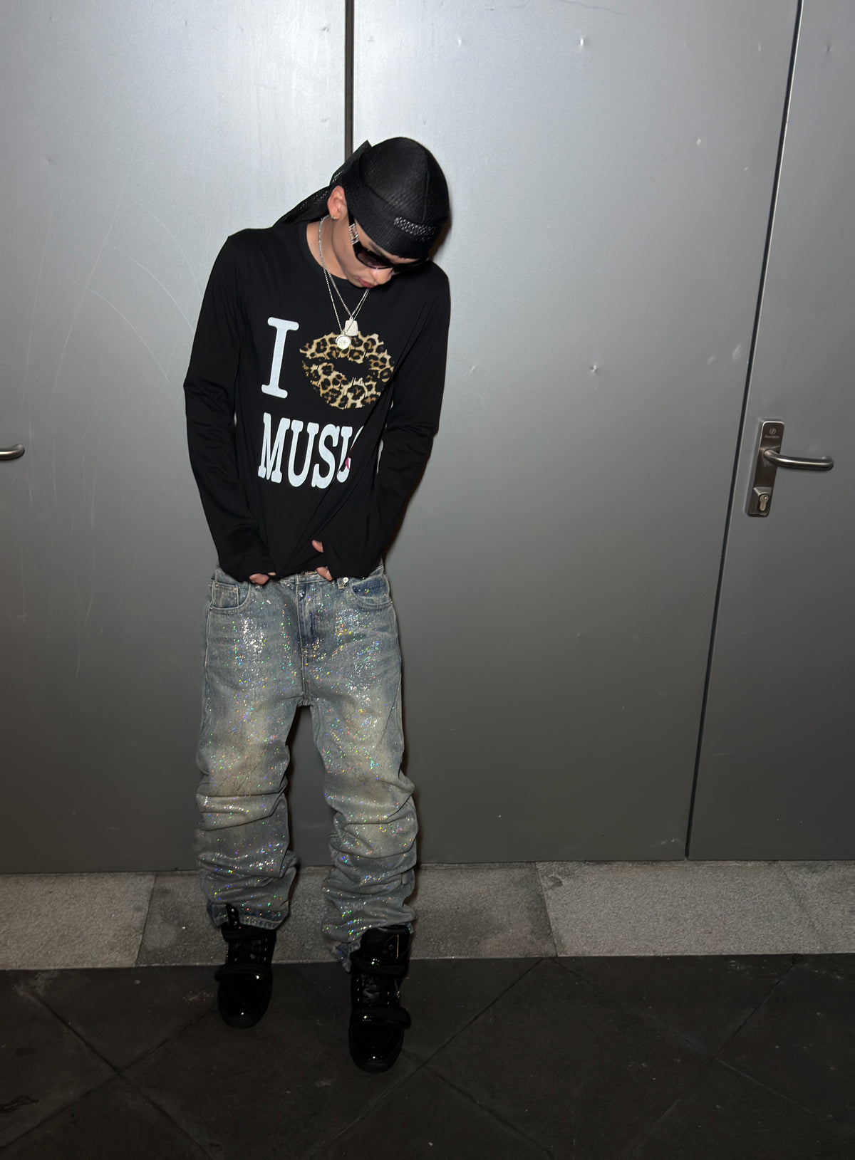 *RYE CHASIN “I KISS MUSIC” Y2K VINTAGE LONG SLEEVE TEE