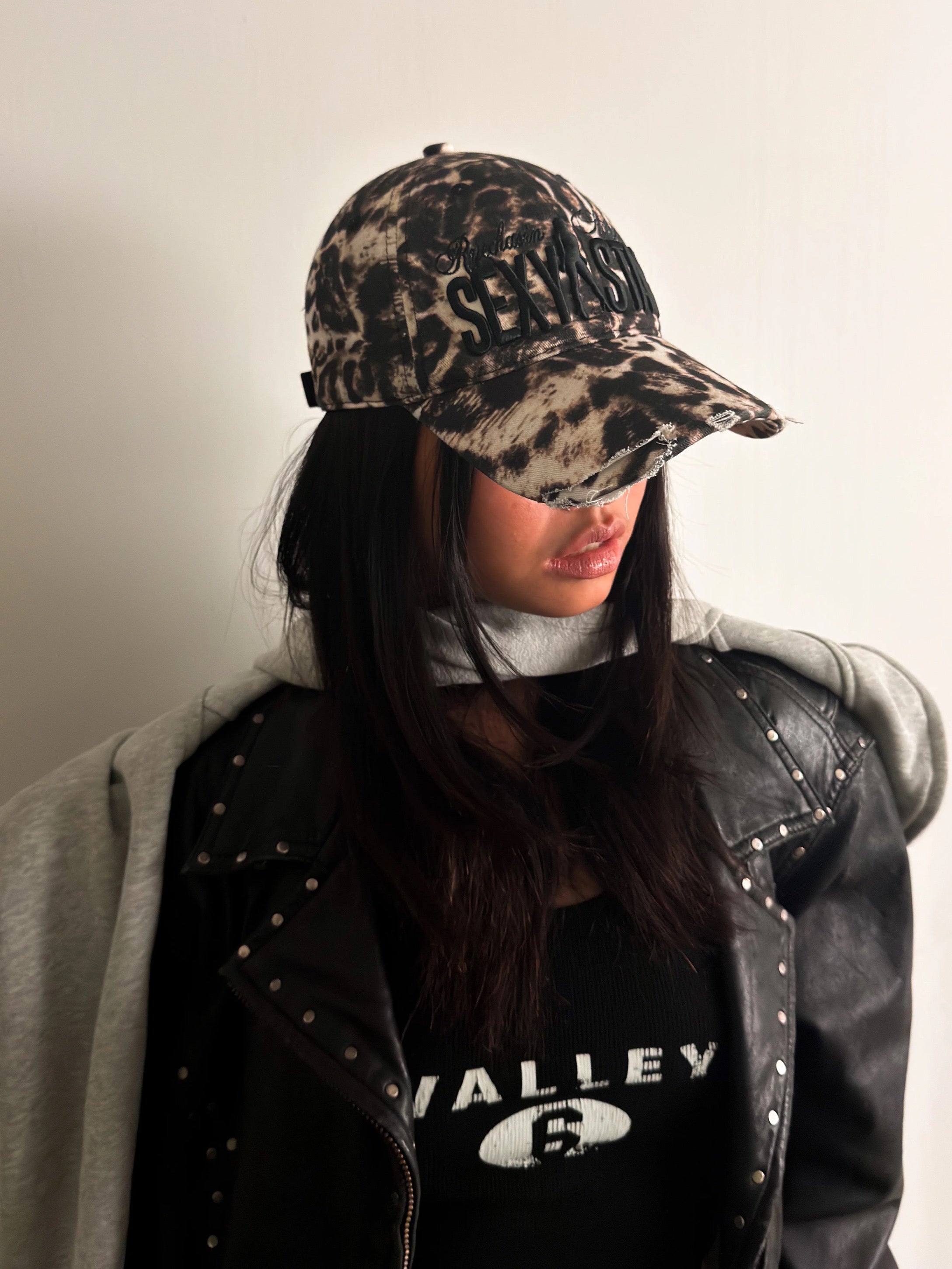 *RYE CHASIN SEXY STAR LEOPARD DISTRESSED EMBROIDERY CAP