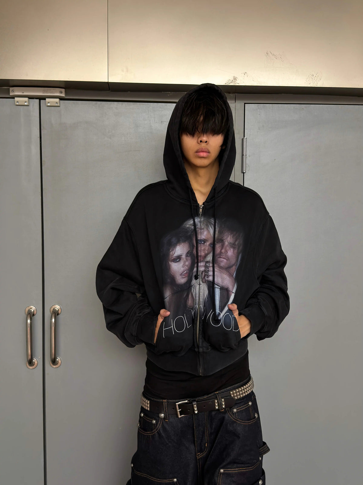 *RYE CHASIN HOLLYWOOD GLAMOUR DISTRESSED WASH OVERSIZED ZIP-UP HOODIE