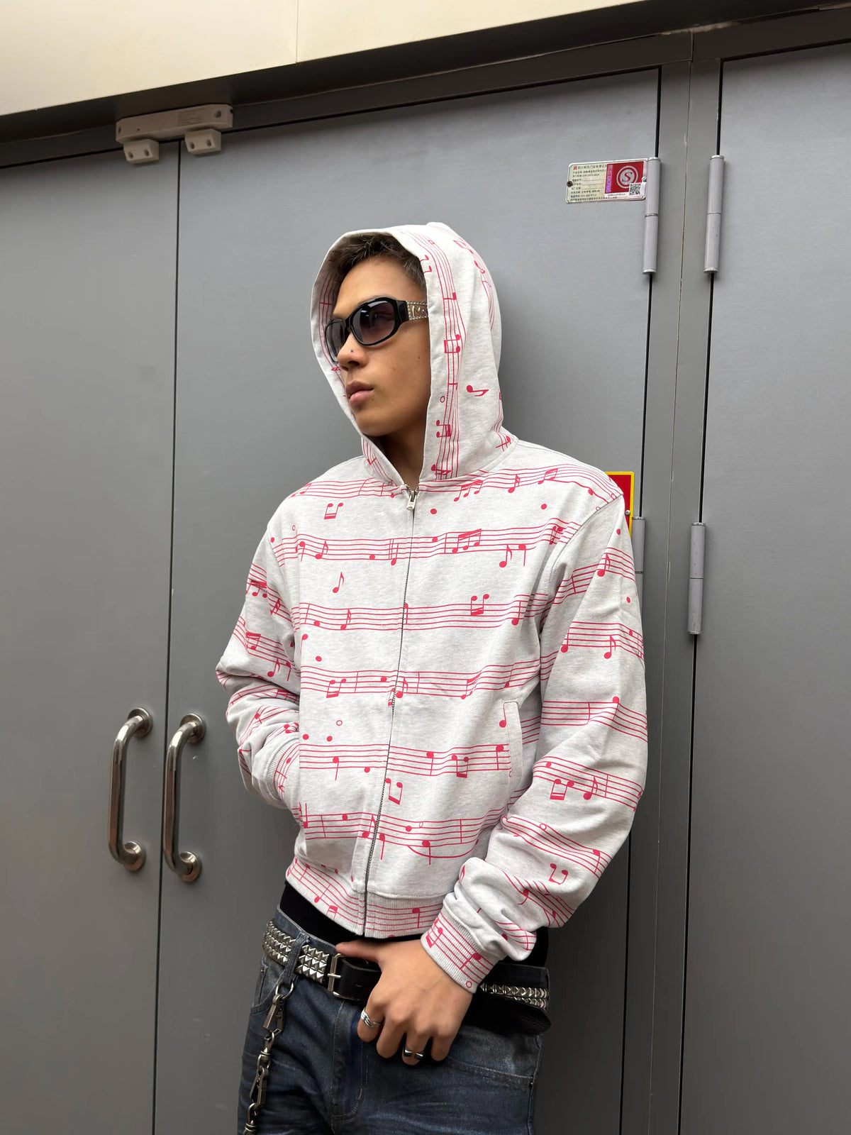 *RYE CHASIN MUSICAL NOTES ALL-OVER PRINT SLIM-FIT CROPPED ZIP-UP HOODIE
